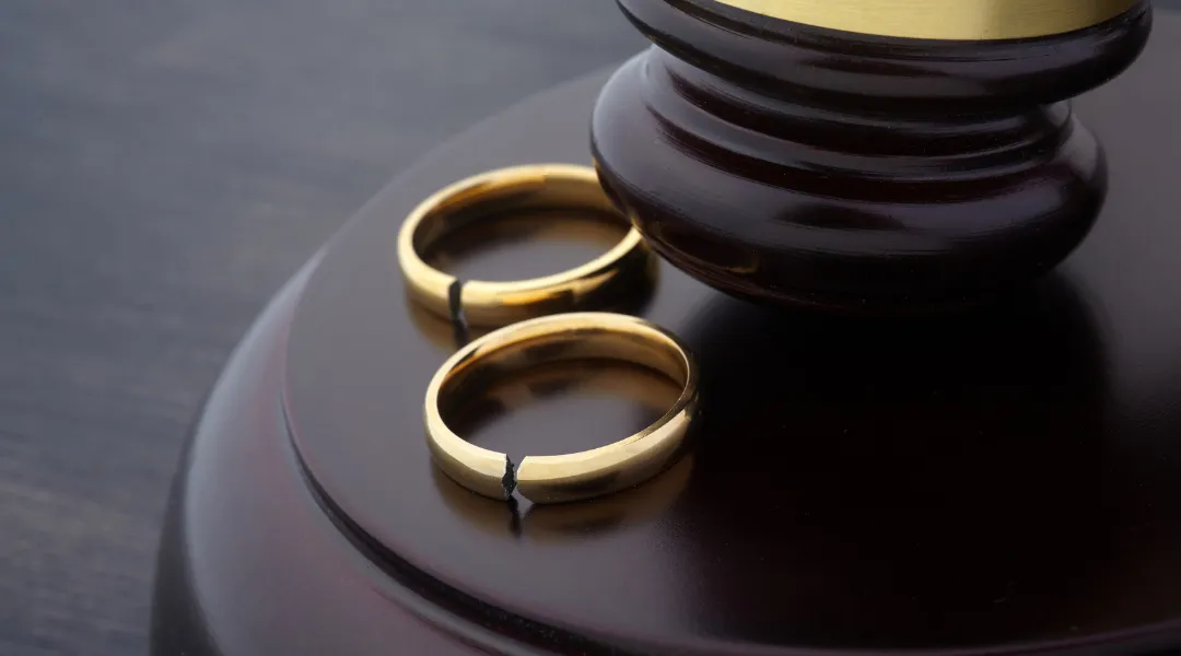 Boşanma Davasına İki Taraf da Gitmezse Ne Olur?